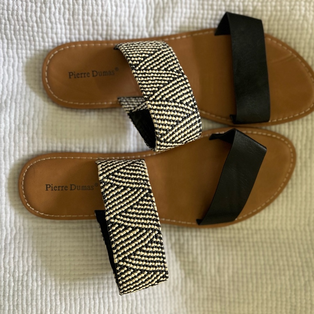 Pierre Dumas Black and Natural Sandals with Two-Strap Design